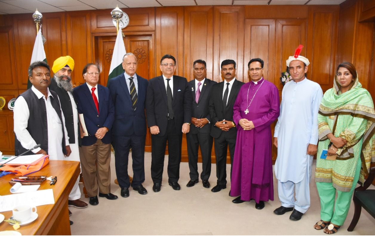 Chief Justice Umar Ata Bandial, Dr Shoaib Suddle,Samuel Payra (Chairman Implementation Minority Rights Forum), Rt.Rv.Bishop Fredrick John (Bishop of Karachi/Balochistan, Manzoor Masih MNCHR, Bakhtawar Shah, Kalash Community, Tariq Chaman, Sarwan Kumar Bheel, Hindu Community, Sardar Inder Jeet Singh Member Pakistan Sikh Gurdwara Parbandhak Community, Kashif Namet AHC Lahore, Sonia Rjasat HR Activist AK