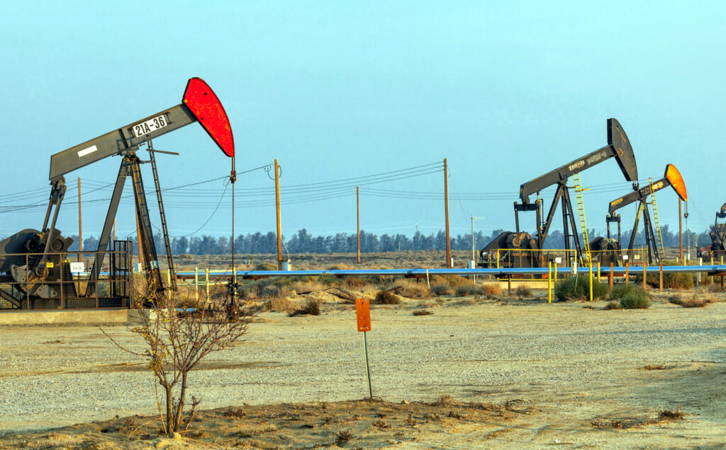 crude Oil, GMT, Brent, West Texas Intermediate, WTI, Barrel, OPEC, North America, Middle East, United States, March, US Federal Reserve, EIA, American Petroleum Institute, API, Global Oil Prices, Editor