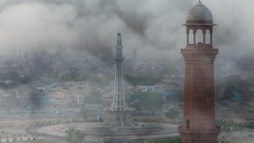 Khudayar Mohla, Ashi Asif, WHO, smog in Lahore, Lahore air pollution, most polluted city in the world, hazardous air quality Lahore, Punjab air pollution, Lahore health crisis, air quality in Multan, Peshawar, Karachi, smog impact on public health, particulate matter Lahore, winter smog in Pakistan, air pollutants in Lahore, Punjab pollution levels, government response to air pollution, smog in Pakistan, air quality crisis Lahore, Lahore air quality reading, public health and pollution, toxic pollution in Lahore, Lahore smog schools closed, seasonal agricultural burning Lahore, air quality measures Punjab, Lahore environmental crisis, smog-related health issues, toxic air Lahore winter