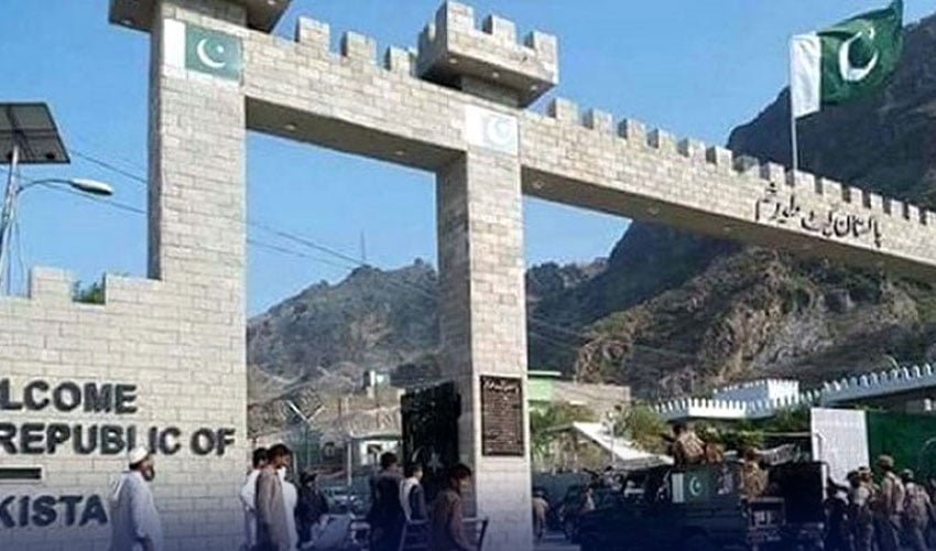 Torkham border, Pakistan Afghanistan, Afghan repatriation, undocumented citizens return, border reopening, Khyber crossing, immigration point, border closure, cross-border movement, Afghan nationals, expulsion operation, border gate, Chaman border, Pakistan-Afghanistan tensions, trade halt.